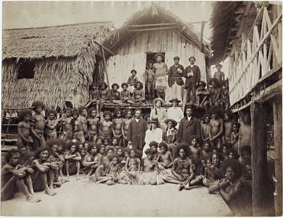 Dom Misyjny Parimata, Aroma, Nowa Gwinea, 1885 (druk albumowy) autorstwa John W. Lindt