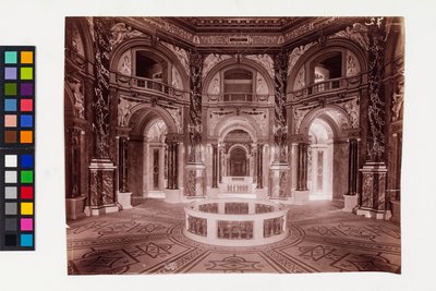 1., Plac Marii Teresy – Muzeum Historii Sztuki – widok wnętrza – sala z kopułą na pierwszym piętrze autorstwa Josef Löwy