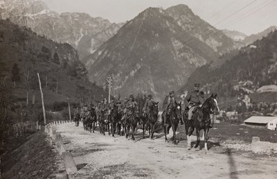 Album "Moja wojna światowa - wspomnienia Frontu Południowo-Zachodniego w Karyntii, Włochy, Trentino-Alto Adige) 31.03.1915-12.11.1918 - Josef Zohles Wien": żołnierze kawalerii (b/ autorstwa Josef Zohles