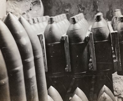 Album "Moja wojna światowa - wspomnienia Frontu Południowo-Zachodniego w Karyntii, Włochy, Trentino-Górna Adyga) 31.03.1915-12.11.1918 - Josef Zohles Wiedeń": amunicja (zdjęcie czarno-białe) autorstwa Josef Zohles