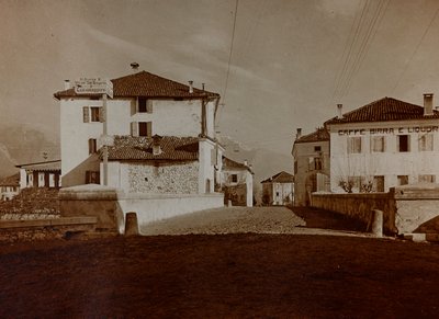 Album "Moja wojna światowa - wspomnienia Frontu Południowo-Zachodniego w Karyntii, Włochy, Trentino-Alto Adige) 31.03.1915-12.11.1918 - Josef Zohles Vienna": widok Chiusaforte (b/w ph autorstwa Josef Zohles