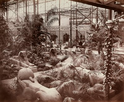 The Crystal Palace w Londynie: sekcja tropikalna, ok. 1870 (zdjęcie czarno-białe) autorstwa Joseph Paxton