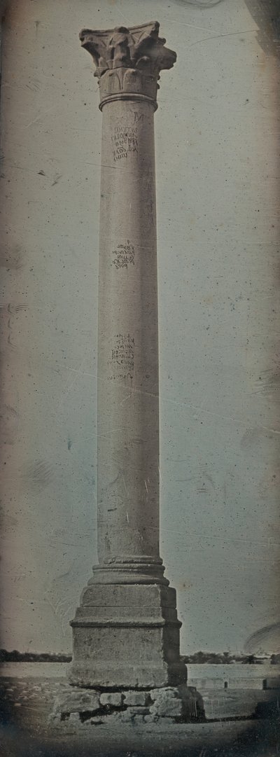 Kolumna Pompejusza, Aleksandria, 1842. autorstwa Joseph Philibert Girault De Prangey