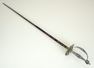 Mały miecz, ok. 1790 (stal fasetowana, czerniona, niebieska i złocona, żelazo i wyroby z jaspisu) autorstwa Josiah Wedgwood