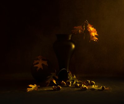 Złote jesienne żołędzie autorstwa Judy Tseng