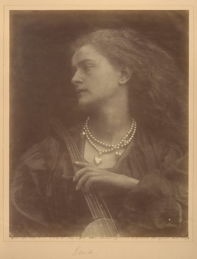 A Enid śpiewała autorstwa Julia Margaret Cameron