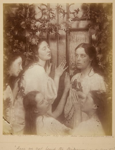 Czy nie słyszeliśmy, że Oblubieniec jest taki słodki, sierpień 1874. autorstwa Julia Margaret Cameron
