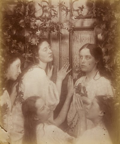 Czy nie słyszeliśmy, że oblubieniec jest taki słodki, sierpień 1874? autorstwa Julia Margaret Cameron