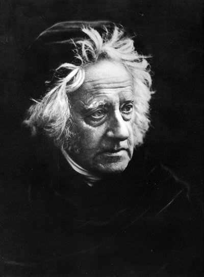 Sir John Frederick William Herschel, 1867 (druk albumowy) autorstwa Julia Margaret Cameron