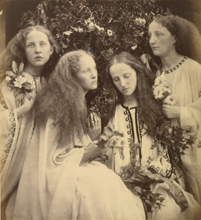 Różany ogród dziewcząt autorstwa Julia Margaret Cameron