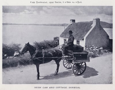 Irish Car and Cottage, Donegal (zdjęcie czarno-białe) autorstwa Karl Karlovich Piratsky