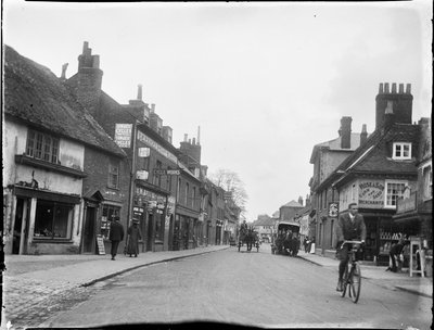 East Street, Farnham, Waverley, Surrey, 25.05.1909 (czarno-białe zdjęcie) autorstwa Katherine Jean Macfee