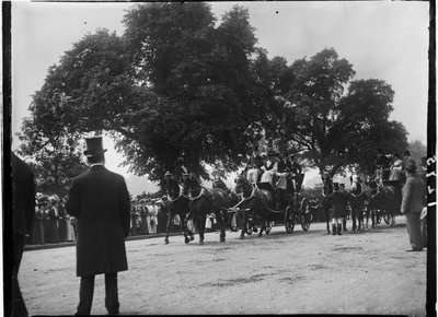 Hyde Park, City Of Westminster, Londyn, 01.06.1907 (czarno-białe zdjęcie) autorstwa Katherine Jean Macfee