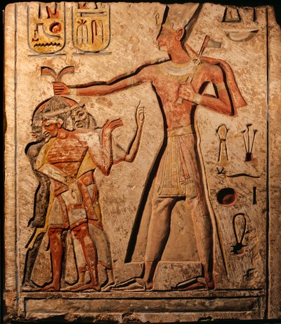 Egipt; Amarna; Faraonowie Słońca; mm6714; Archeologia; Muzeum Egipskie, Ramzes..., 2001 (zdjęcie) autorstwa Kenneth Garrett