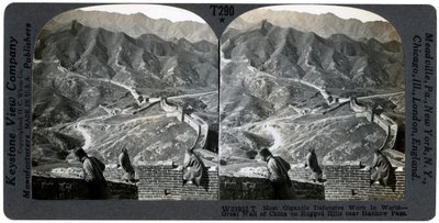 Wielki Mur Chiński, w pobliżu przełęczy Hankow, Chiny, ok. 1900. autorstwa Keystone View Company