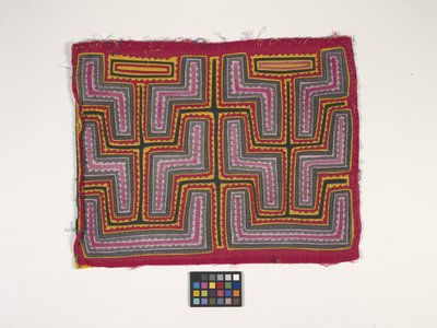 Panel koszuli (Mola) (zdjęcie) autorstwa Kuna Indian Culture
