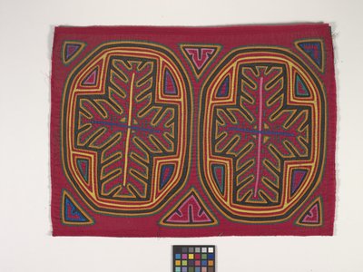 Panel koszuli (Mola) (zdjęcie) autorstwa Kuna Indian Culture