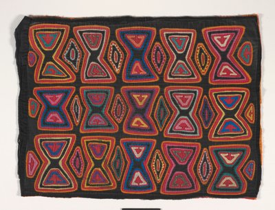 Panel koszuli (mola) (bawełna z aplikacjami) autorstwa Kuna Indian Culture
