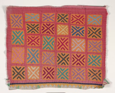 Panel koszuli (mola) (bawełna z aplikacjami) autorstwa Kuna Indian Culture