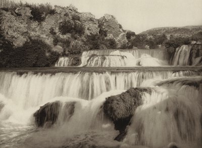 Jugosławia: Wodospady Krka (zdjęcie czarno-białe) autorstwa Kurt Hielscher