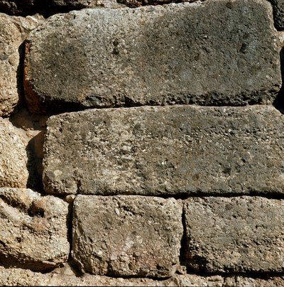 Mury w pobliżu Bramy Lwów: miejsce starożytnego miasta Mykenes na Peloponezie (1500-1100 pne) Grecja autorstwa Late Helladic Period Mycenaean