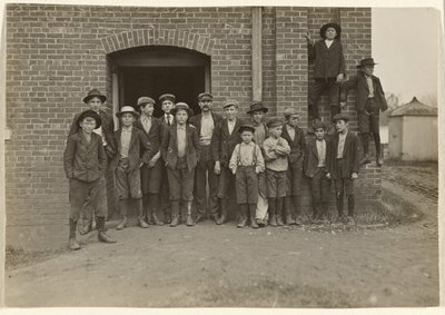 [Godzina dwunasta, King Mfg. Co., Augusta, Georgia]. autorstwa Lewis W. Hine