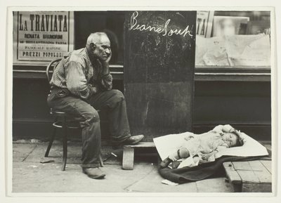 Świeże powietrze dla dziecka, New York East Side autorstwa Lewis Wickes Hine