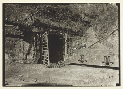 Silnik do pociągu z węglem, Wirginia Zachodnia autorstwa Lewis Wickes Hine