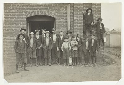 Godzina dwunasta, King Mfg. Co., Augusta, Georgia autorstwa Lewis Wickes Hine