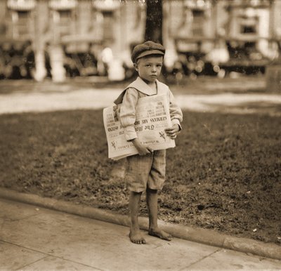 Portret sprzedawcy gazet, ok. 1910 autorstwa Lewis Wickes Hine