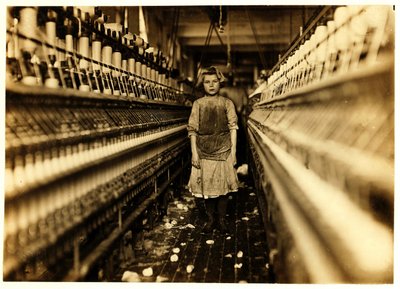 Prządka, Globe Cotton Mill, Augusta, Georgia, 1909 autorstwa Lewis Wickes Hine