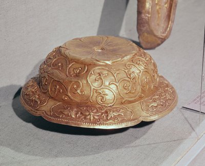 Ozdoba z uprzęży końskiej, ok. 959 r. (srebro pozłacane) autorstwa Liao Dynasty Chinese School