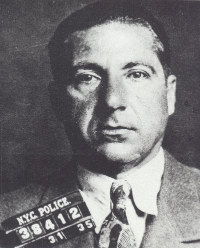 Frank Costello w 1935 roku (zdjęcie czarno-białe) autorstwa Unbekannt Unbekannt