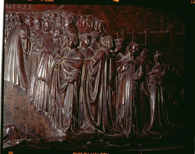 Sanktuarium św. Zenobiusza, fragment tłumu, 1432-5 fragment brązu z 97641 autorstwa Lorenzo Ghiberti