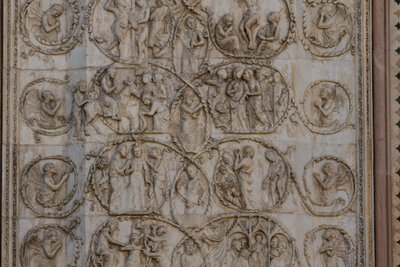 Sceny z życia Chrystusa, Opowieści z Nowego Testamentu, płaskorzeźby Lorenzo Maitani (przed 1275-1330), trzeci filar, fasada katedry w Orvieto, Umbria, Włochy autorstwa Lorenzo Maitani