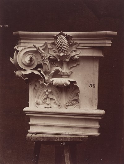 Rzeźba ozdobna z Opery Paryskiej (detal kolumny) autorstwa Louis Emile Durandelle