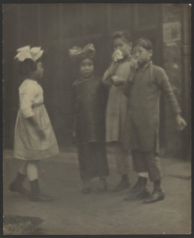 [Dzieci w Chinatown] autorstwa Louis Fleckenstein