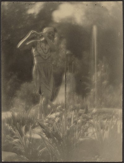 [Tancerka w ogrodzie] autorstwa Louis Fleckenstein