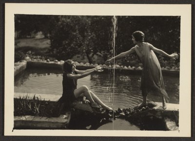 [Tancerze przy basenie] autorstwa Louis Fleckenstein