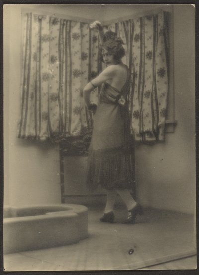[Tancerka] autorstwa Louis Fleckenstein