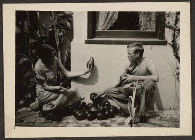 [Florence i syn z awokado]. autorstwa Louis Fleckenstein