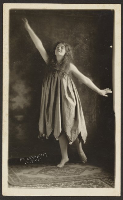 Grace Carberry jako The Sun autorstwa Louis Fleckenstein