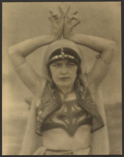 Nautch Girl autorstwa Louis Fleckenstein