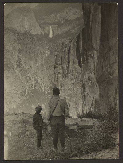 Wodospad Nevada ze szlaku Ledge, Yosemite autorstwa Louis Fleckenstein