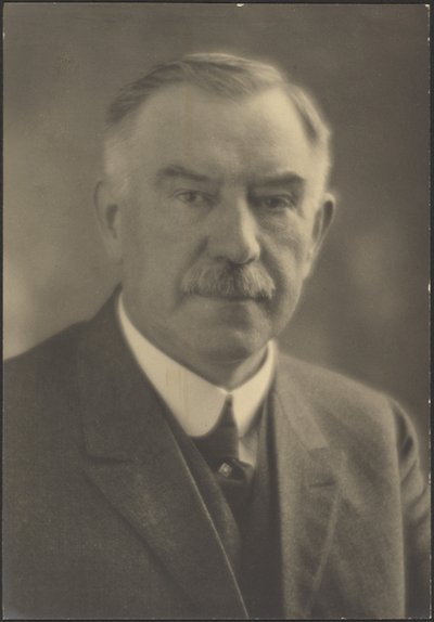  autorstwa Louis Fleckenstein