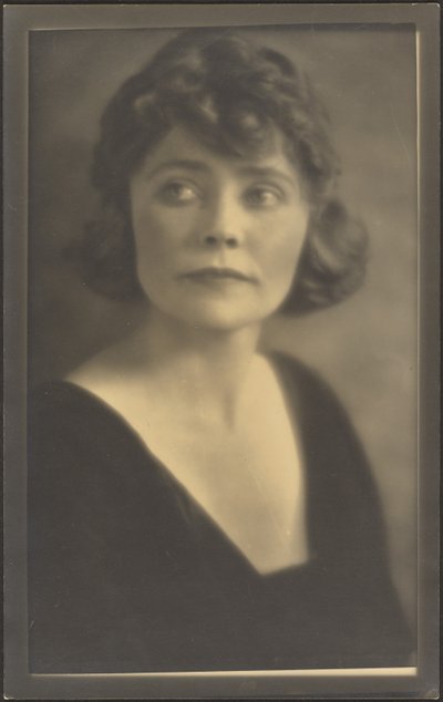  autorstwa Louis Fleckenstein