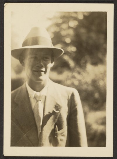  autorstwa Louis Fleckenstein