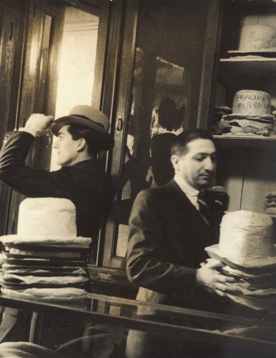 Sklep z kapeluszami we Florencji autorstwa Luigi Leoni