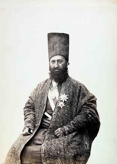 Mężczyzna w tradycyjnym stroju. Iran autorstwa Luigi Montabone