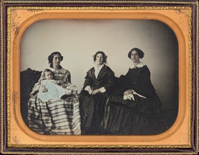 Portret matki, dziecka i dwóch kobiet, ok. 1850 (zdjęcie) autorstwa Luther Holman Hale